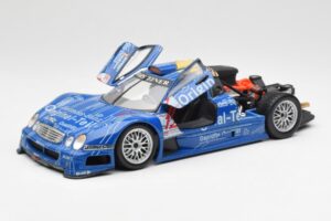Mercedes CLK GTR #12 Original Teile FIA GT 1999 Maisto 1:18 56036 Métal Moulé — image 2 sur 7