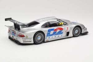 Mercedes CLK LM GT1 #1 AMG Mercedes K. Ludwig / R. Zonta FIA GT Championship 1998 Maisto 1:18 56053 Métal Moulé — image 3 sur 8