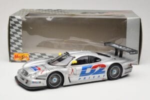 Mercedes CLK LM GT1 #1 AMG Mercedes K. Ludwig / R. Zonta FIA GT Championship 1998 Maisto 1:18 56053 Métal Moulé — image 8 sur 8