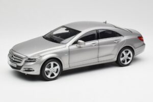 Mercedes CLS C218 Designo Alubeam Titanium Norev 1:18 B66961298 Métal Moulé