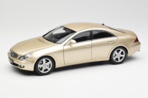 Mercedes CLS C219 Beige Clair Or Kyosho 1:18 08401LBE Métal Moulé