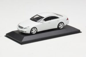 Mercedes CLS-Class C219 Linea Blanc Minichamps 1:43 436034300 Métal Moulé — image 2 sur 4