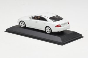 Mercedes CLS-Class C219 Linea Blanc Minichamps 1:43 436034300 Métal Moulé — image 3 sur 4