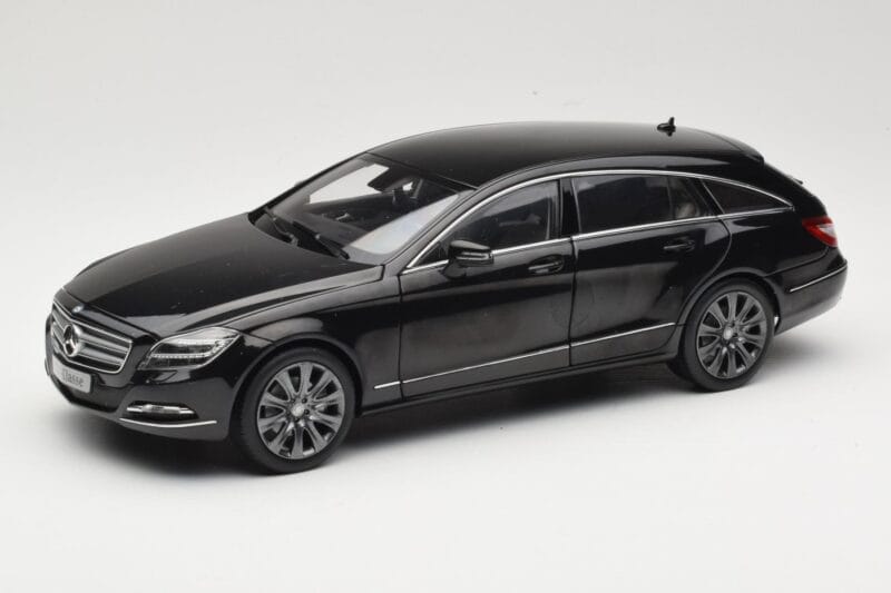 Mercedes CLS Shooting Brake X218 Obsidian Black Norev 1:18 B66960115 Métal Moulé