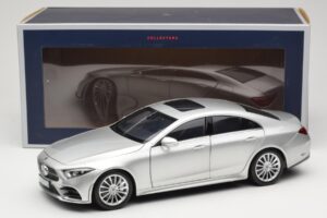 Mercedes CLS C257 Argent Norev 1:18 183489 Métal Moulé — image 8 sur 8