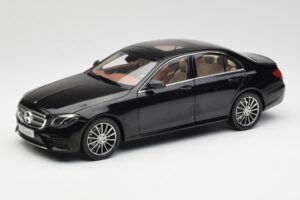 Mercedes E-Class W213 Obsidian Noir iScale 1:18 B66960380 Métal Moulé