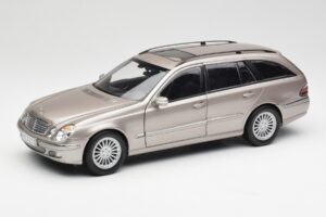 Mercedes E320 CDI W210 Break Cubanite Argent Kyosho 1:18 B66962188 Métal Moulé