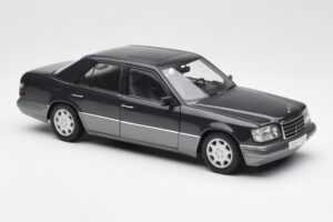 Mercedes E320 W124 Nautik Bleu Métallique Dealer Edition AUTOart 1:18 B66040508 Métal Moulé — image 6 sur 8