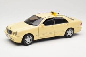 Mercedes E320 W210 Taxi Sun Star 1:18 1160 Métal Moulé