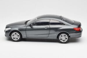 Mercedes E500 C207 Coupe Tenoric Gris Norev 1:18 183540 Métal Moulé — image 4 sur 8