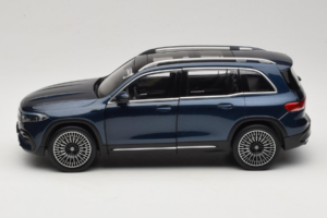 Mercedes EQB Bleu NZG 1:18 B66961280 Métal Moulé — image 4 sur 8