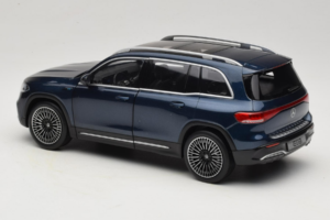 Mercedes EQB Bleu NZG 1:18 B66961280 Métal Moulé — image 7 sur 8