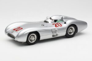 Mercedes W196 Streamliner #20 K. Kling French GP 1954 CMC 1:18 M-128B Métal Moulé