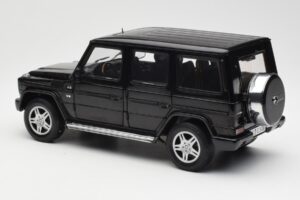 Mercedes G 500 W463 Noir Dealer Edition AUTOart 1:18 B66962143 Métal Moulé — image 7 sur 8
