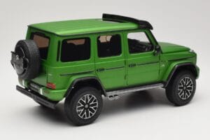 Mercedes G 63 AMG 4x4 Squared Green Hell Magno Almost Real 1:18 820821 Métal Moulé — image 3 sur 8