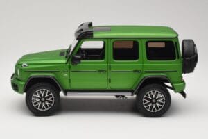 Mercedes G 63 AMG 4x4 Squared Green Hell Magno Almost Real 1:18 820821 Métal Moulé — image 4 sur 8