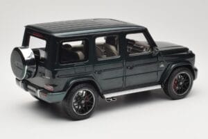 Mercedes G 63 AMG W463 Green Metallic Minichamps 1:18 110037066 Métal Moulé — image 3 sur 8
