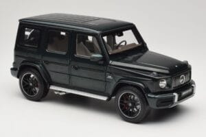 Mercedes G 63 AMG W463 Green Metallic Minichamps 1:18 110037066 Métal Moulé — image 6 sur 8