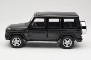 Mercedes G-Class G 500 W463 Smaragd Black Metallic AUTOart 1:18 76101 Métal Moulé — image 4 sur 8