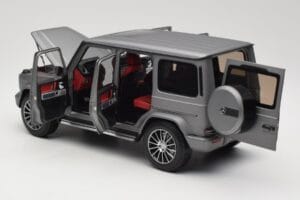 Mercedes G-Class G500 W463A Designo Platinum Magno Minichamps 1:18 B66960811 Métal Moulé — image 5 sur 8