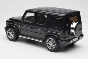Mercedes G-Class G500 W463A Emerald Green Minichamps 1:18 B66960810 Métal Moulé — image 7 sur 8