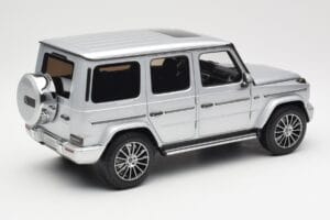 Mercedes G-Class G 500 W463A Iridium Silver Metallic Minichamps 1:18 113037112 Métal Moulé — image 3 sur 8