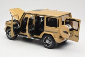 Mercedes G-Class G 500 W463A Solarbeam Yellow Metallic Minichamps 1:18 113037108 Métal Moulé — image 5 sur 8