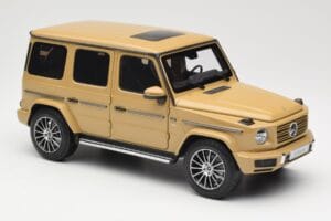Mercedes G-Class G 500 W463A Solarbeam Yellow Metallic Minichamps 1:18 113037108 Métal Moulé — image 6 sur 8