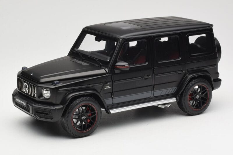 Mercedes G-Class G63 AMG W463A Matt Black Minichamps 1:18 110037064 Métal Moulé