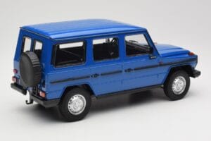 Mercedes G-Class W460 LWB Bleu Foncé Minichamps 1:18 155038100 Métal Moulé — image 2 sur 6