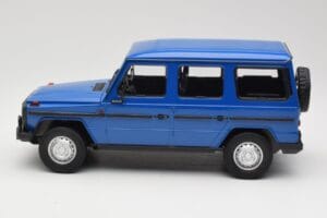 Mercedes G-Class W460 LWB Bleu Foncé Minichamps 1:18 155038100 Métal Moulé — image 3 sur 6