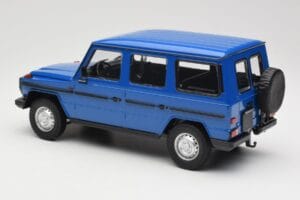 Mercedes G-Class W460 LWB Bleu Foncé Minichamps 1:18 155038100 Métal Moulé — image 5 sur 6