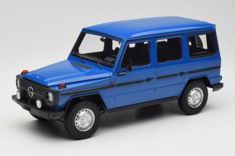 Mercedes G-Class W460 LWB Bleu Foncé Minichamps 1:18 155038100 Métal Moulé