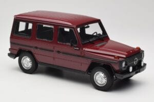 Mercedes G-Class W460 LWB Rouge Foncé Minichamps 1:18 155038102 Métal Moulé — image 4 sur 6