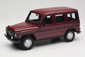 Mercedes G-Class W460 LWB Rouge Foncé Minichamps 1:18 155038102 Métal Moulé