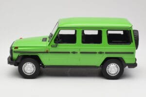 Mercedes G-Class W460 LWB Vert Minichamps 1:18 155038101 Métal Moulé — image 3 sur 6