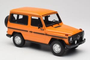 Mercedes G-Class W460 SWB Orange Minichamps 1:18 155038000 Métal Moulé — image 4 sur 6