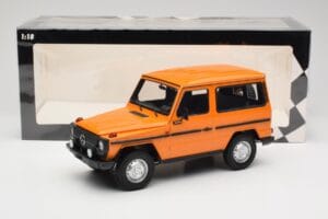 Mercedes G-Class W460 SWB Orange Minichamps 1:18 155038000 Métal Moulé — image 6 sur 6