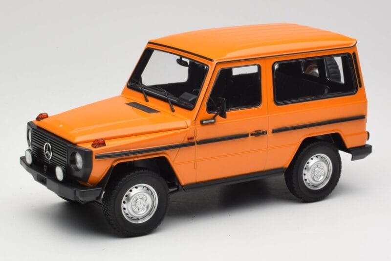Mercedes G-Class W460 SWB Orange Minichamps 1:18 155038000 Métal Moulé