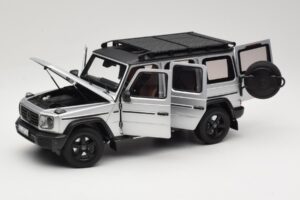 Mercedes G-Class W463 Iridium Silver Norev 1:18 183030 Métal Moulé — image 2 sur 8