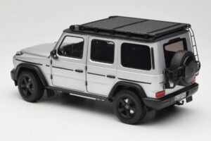 Mercedes G-Class W463 Iridium Silver Norev 1:18 183030 Métal Moulé — image 7 sur 8
