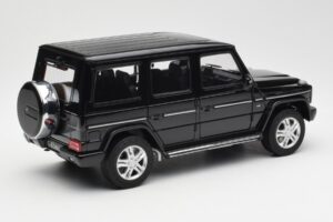 Mercedes G500 W463 Noir AUTOart 1:18 76216 Métal Moulé — image 3 sur 8