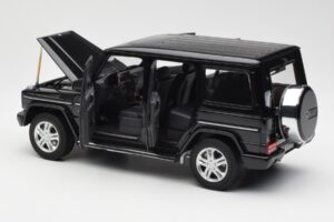 Mercedes G500 W463 Noir AUTOart 1:18 76216 Métal Moulé — image 5 sur 8