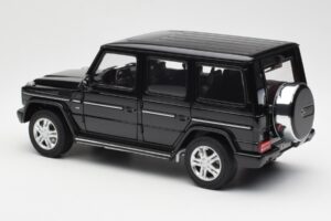 Mercedes G500 W463 Noir AUTOart 1:18 76216 Métal Moulé — image 7 sur 8
