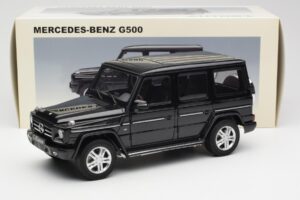 Mercedes G500 W463 Noir AUTOart 1:18 76216 Métal Moulé — image 8 sur 8