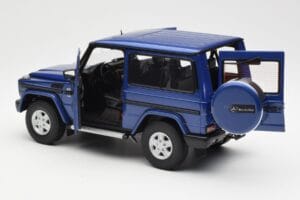 Mercedes G500 W463 SWB Bleu AUTOart 1:18 76114 Métal Moulé — image 5 sur 8