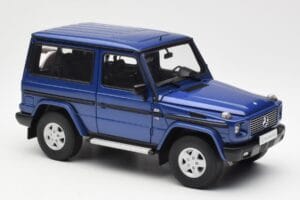 Mercedes G500 W463 SWB Bleu AUTOart 1:18 76114 Métal Moulé — image 6 sur 8