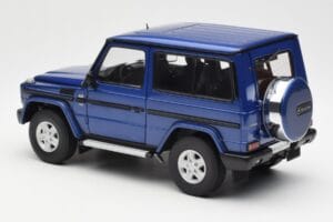 Mercedes G500 W463 SWB Bleu AUTOart 1:18 76114 Métal Moulé — image 7 sur 8