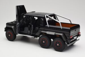 Mercedes AMG G63 W463 6x6 Gloss Noir AUTOart 1:18 76306 Composite — image 5 sur 8