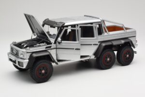 Mercedes AMG G63 W463 6x6 Iridium Argent AUTOart 1:18 76301 Composite — image 2 sur 8